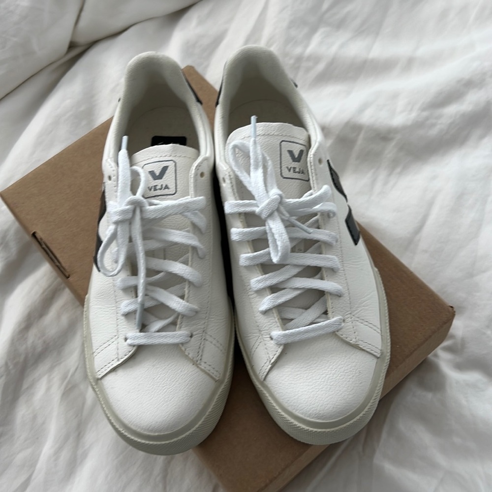 Veja sneakers